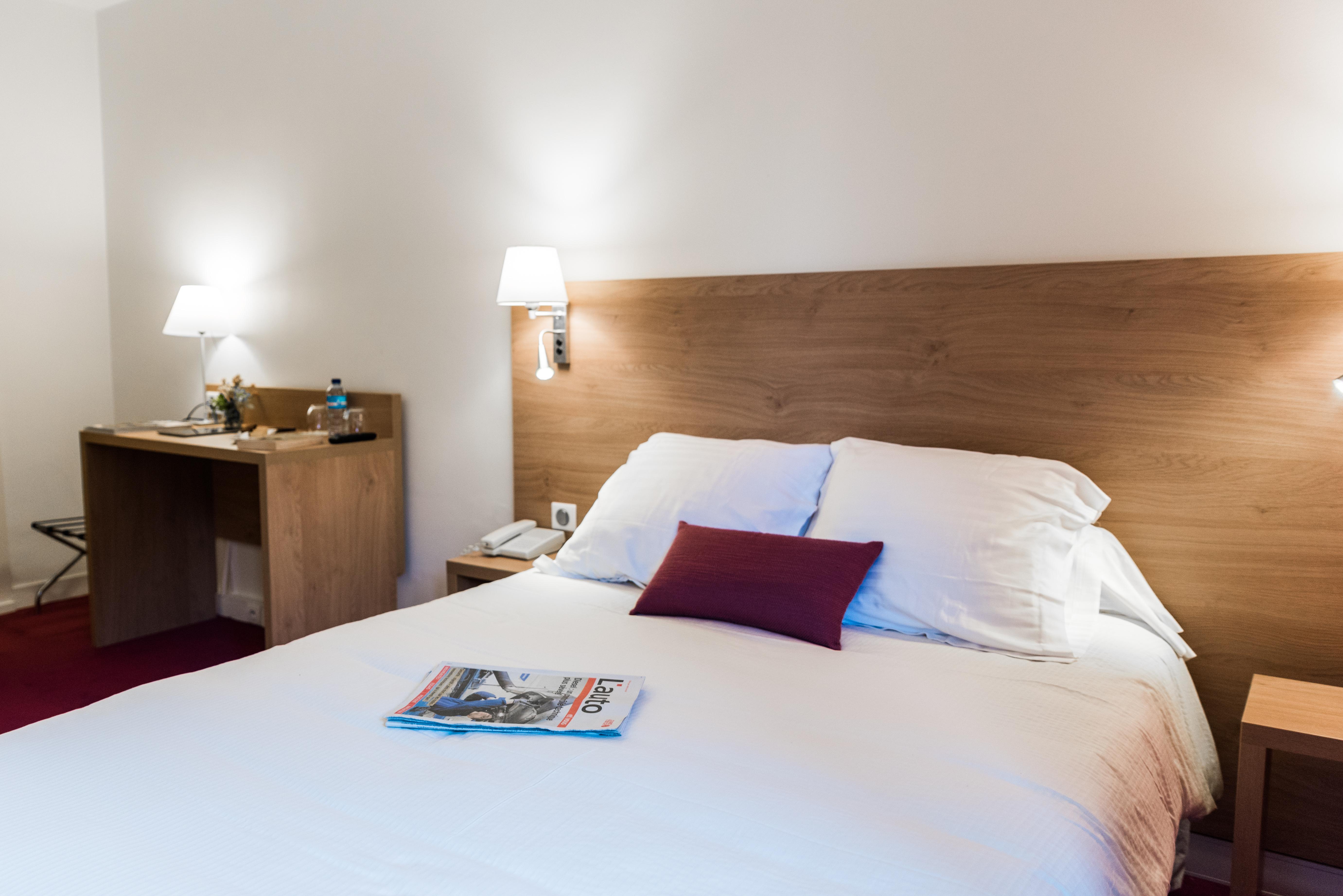 Logis Ar Milin Hotel Chateaubourg  Bagian luar foto