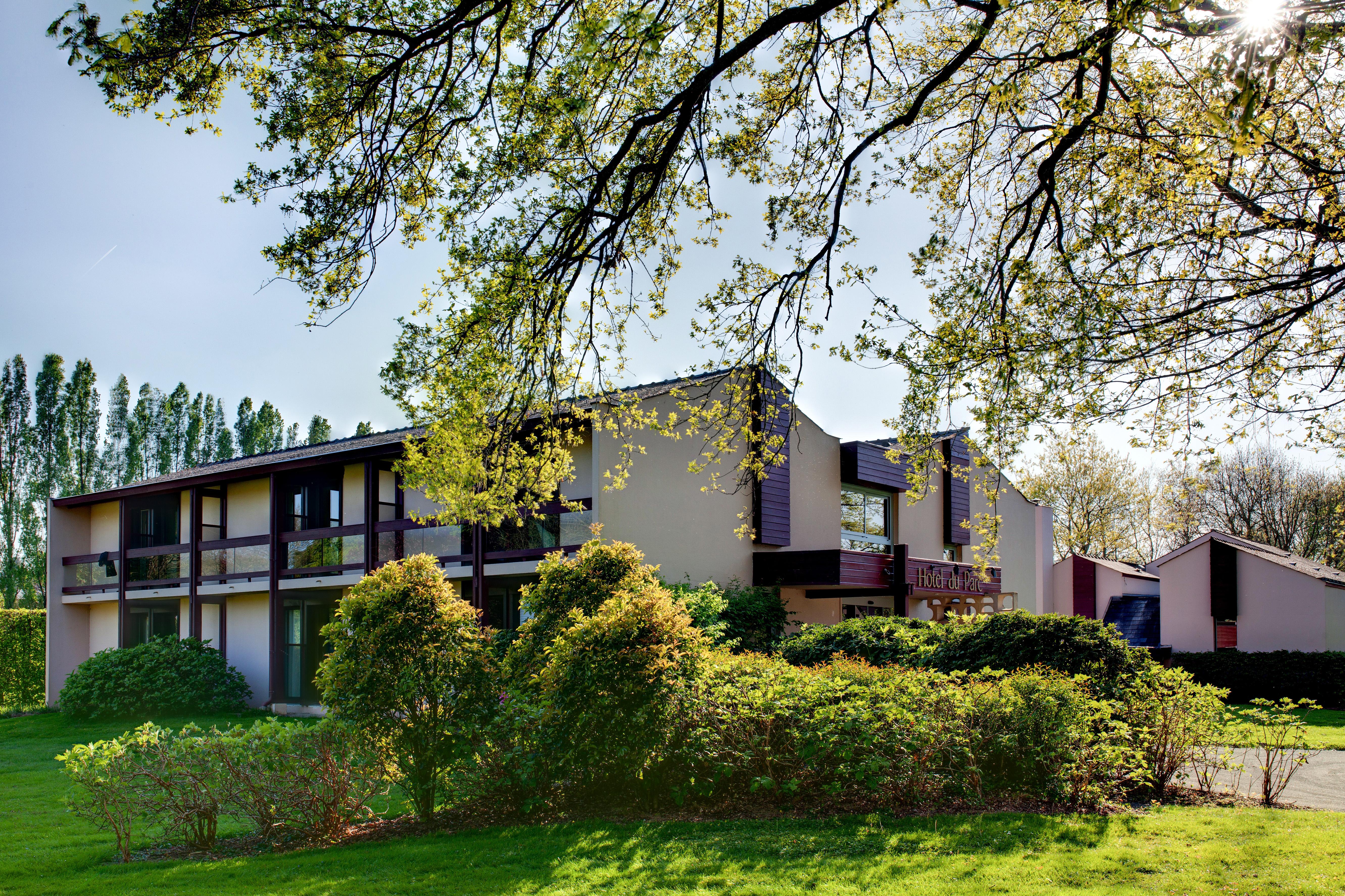 Logis Ar Milin Hotel Chateaubourg  Bagian luar foto