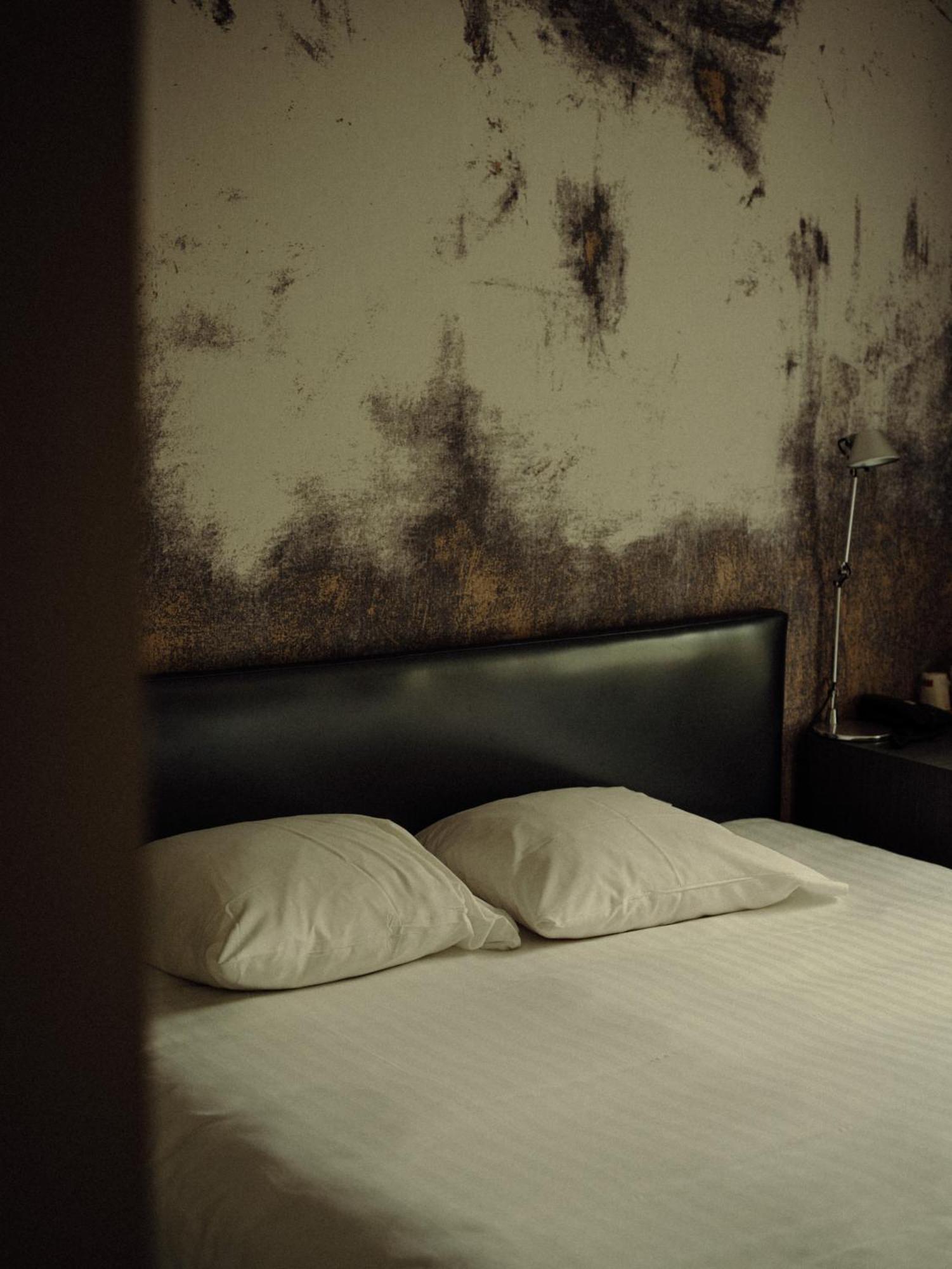 Logis Ar Milin Hotel Chateaubourg  Bagian luar foto