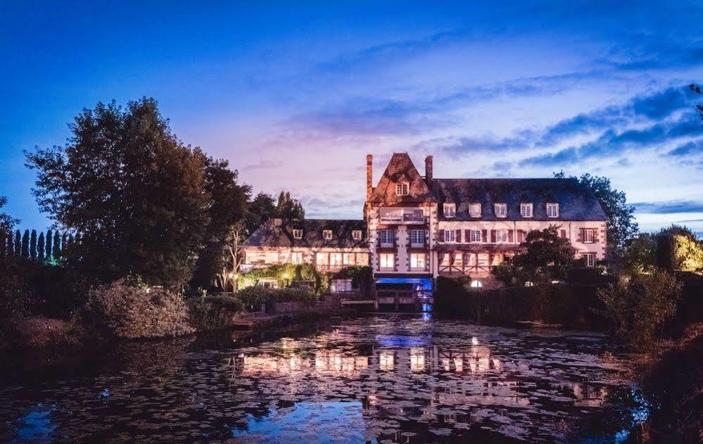 Logis Ar Milin Hotel Chateaubourg  Bagian luar foto